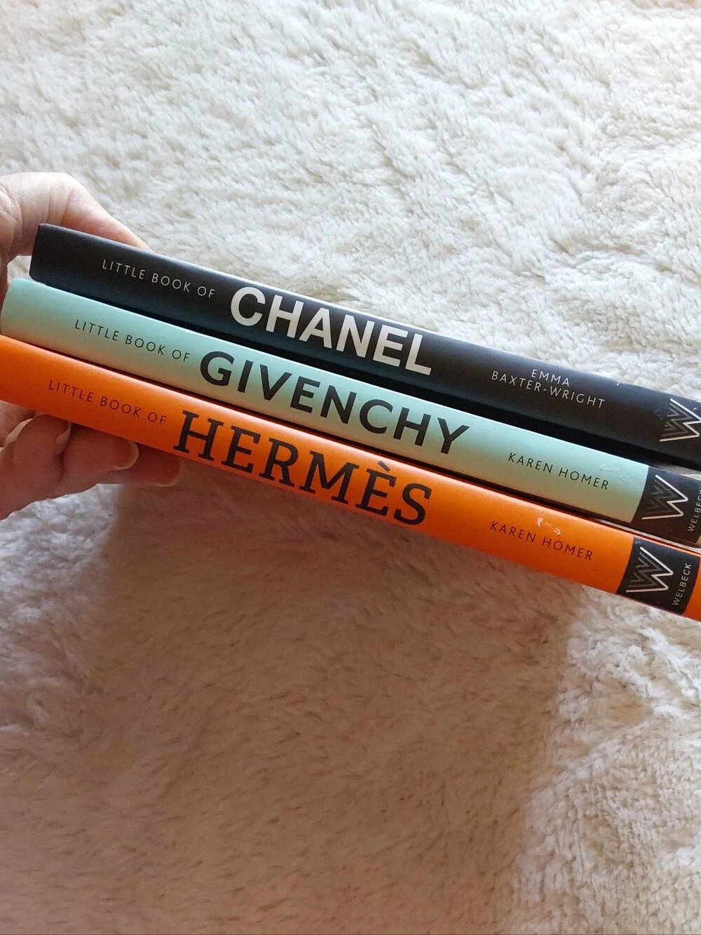 🌺 Just Like New *3* Hardcover Fashion Books